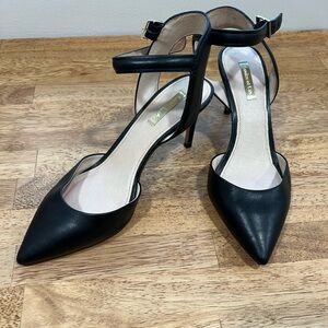 Pretty shoes can go from day to night. Roughly a 3” heel.